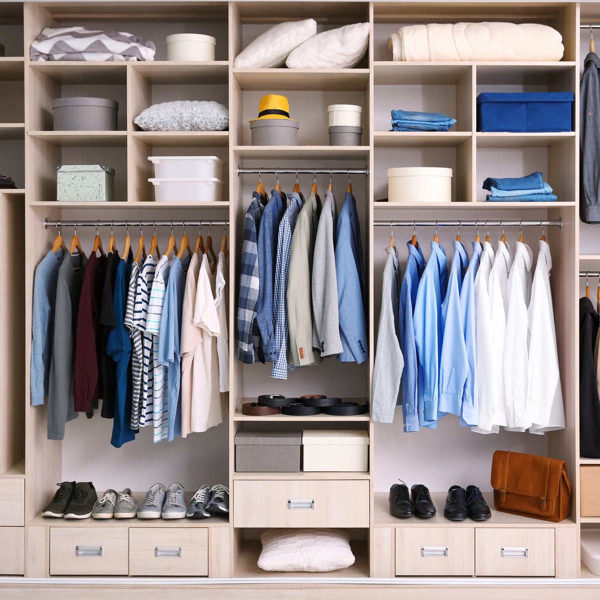 ORGANIZE YOUR CLOTHING GAME